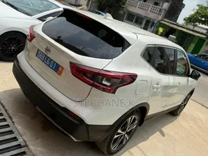 Nissan Qashqai 2017 Gris