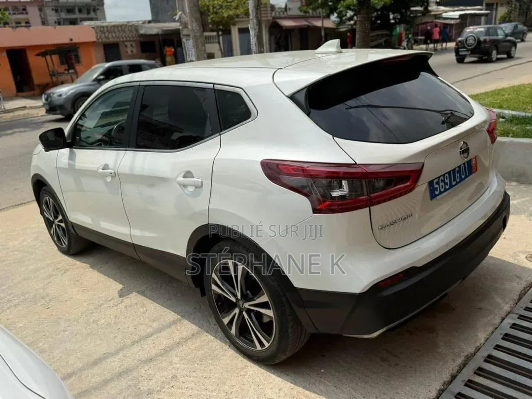 Nissan Qashqai 2017 Gris