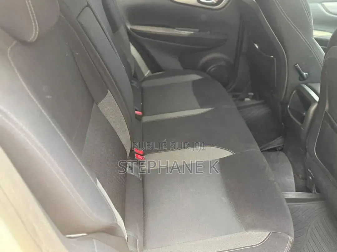 Nissan Qashqai 2017 Gris