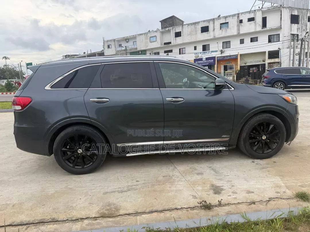 Kia Sorento 4dr SUV 2016 Noir