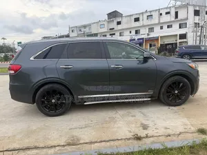 Kia Sorento 4dr SUV 2016 Noir