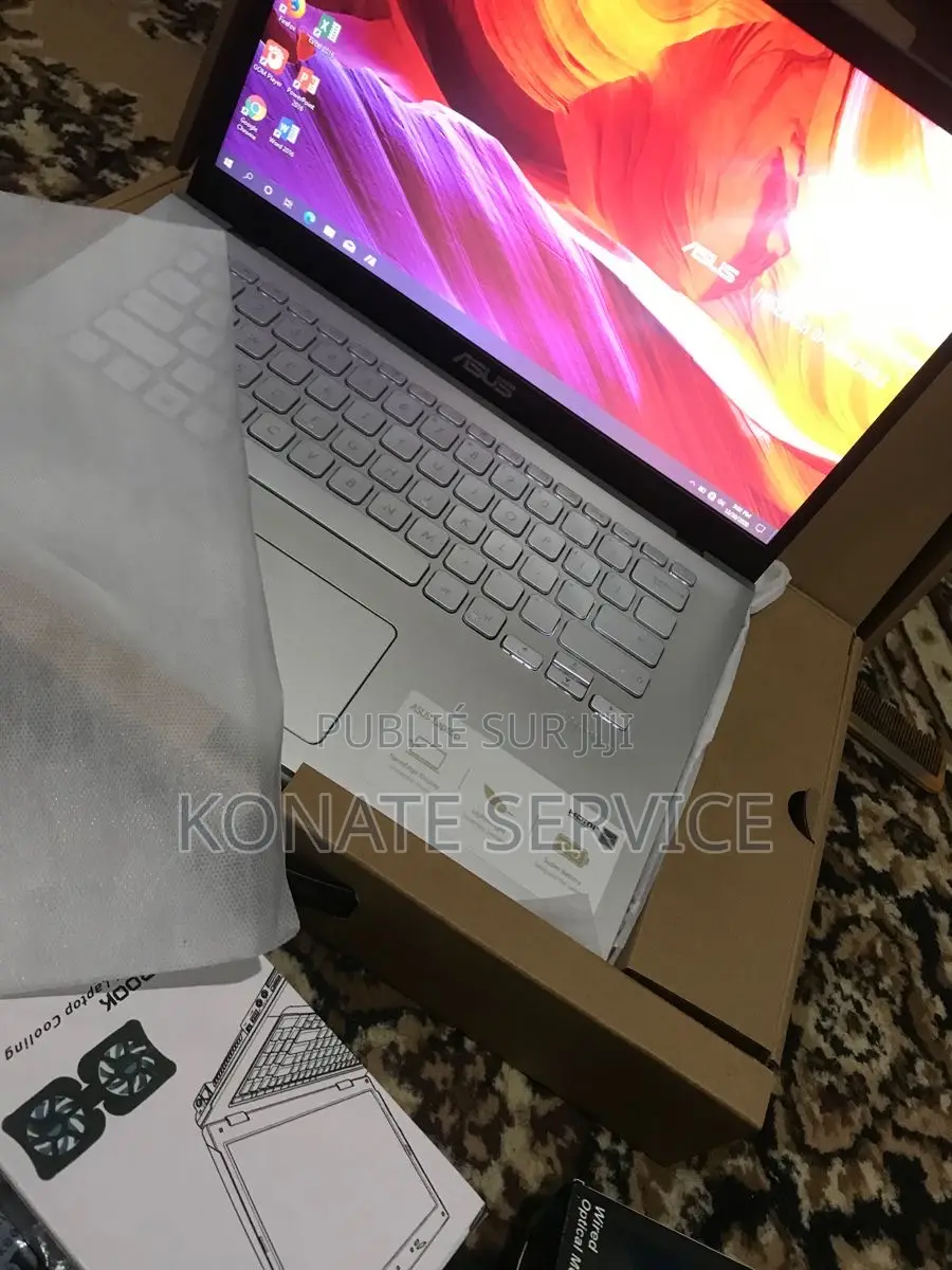Nouveau Apple MacBook Air 2022 M2 16GB Intel Core i5 HDD 512GB