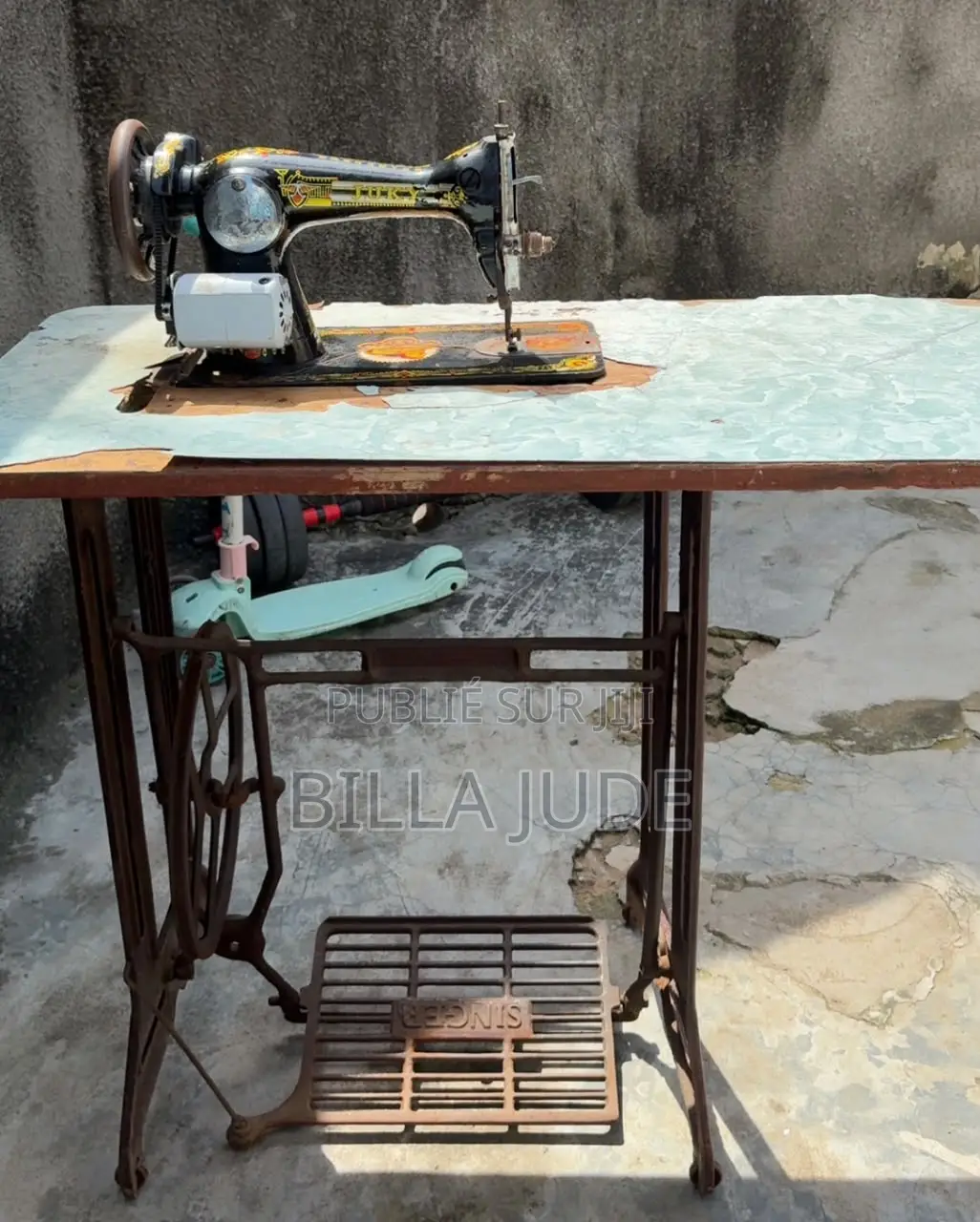 Machine À Coudre