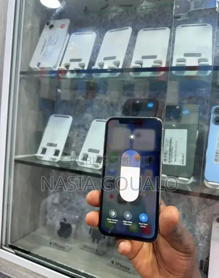 Nouveau Apple iPhone 11 Pro 256 GB Blanc