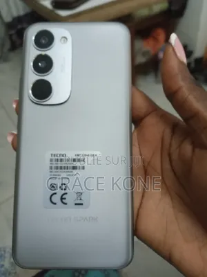 Tecno Spark 40 128 GB Gris
