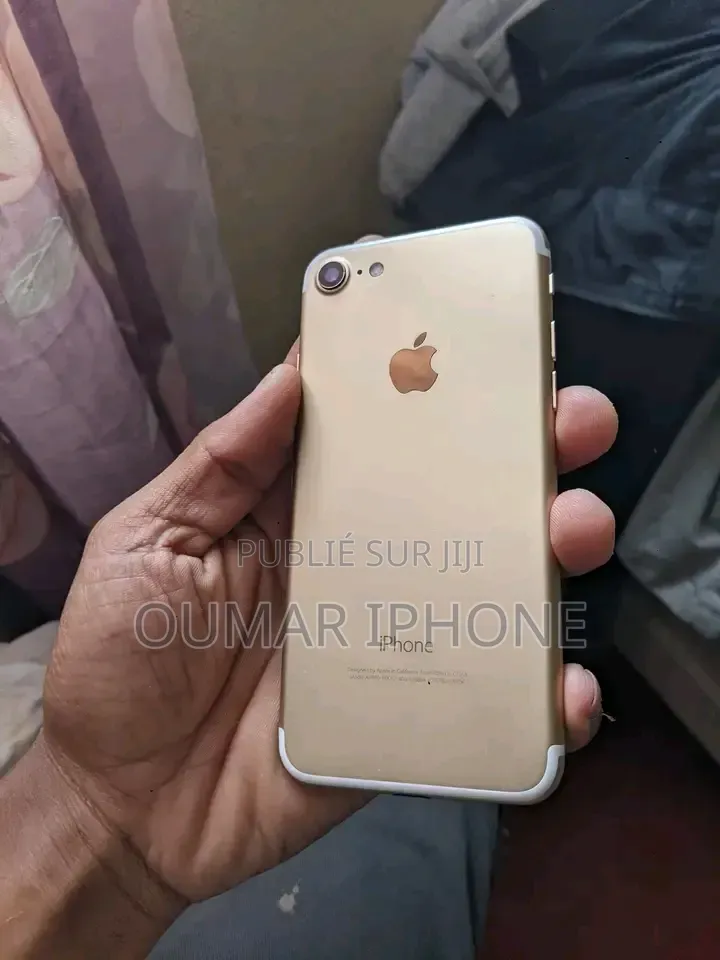 Nouveau Apple iPhone 7 32 GB Blanc