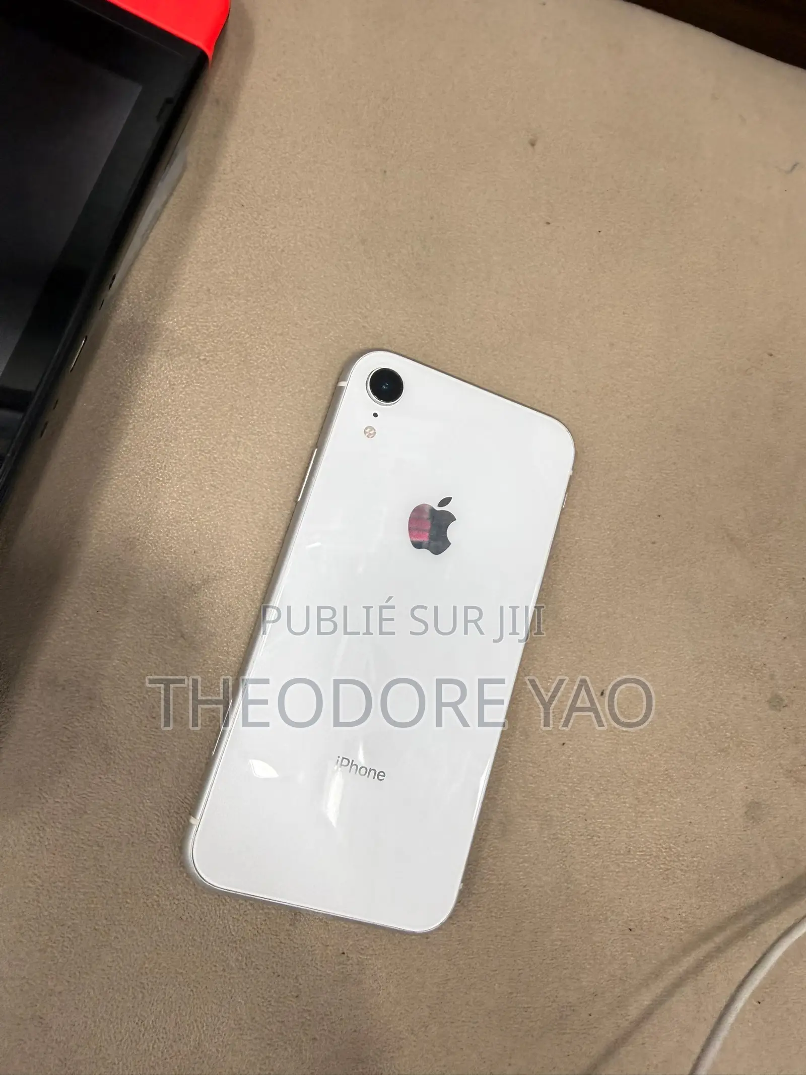 Nouveau Apple iPhone XR 64 GB Blanc