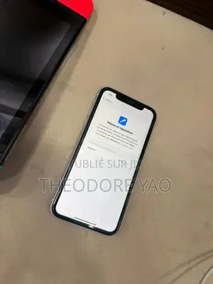 Nouveau Apple iPhone XR 64 GB Blanc