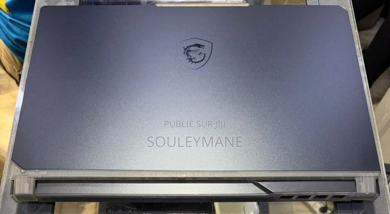 Ordinateur portable MSI Cyborg 15 16GB Intel Core Ultra 7 SSD 512GB