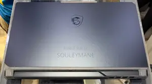 Ordinateur portable MSI Cyborg 15 16GB Intel Core Ultra 7 SSD 512GB