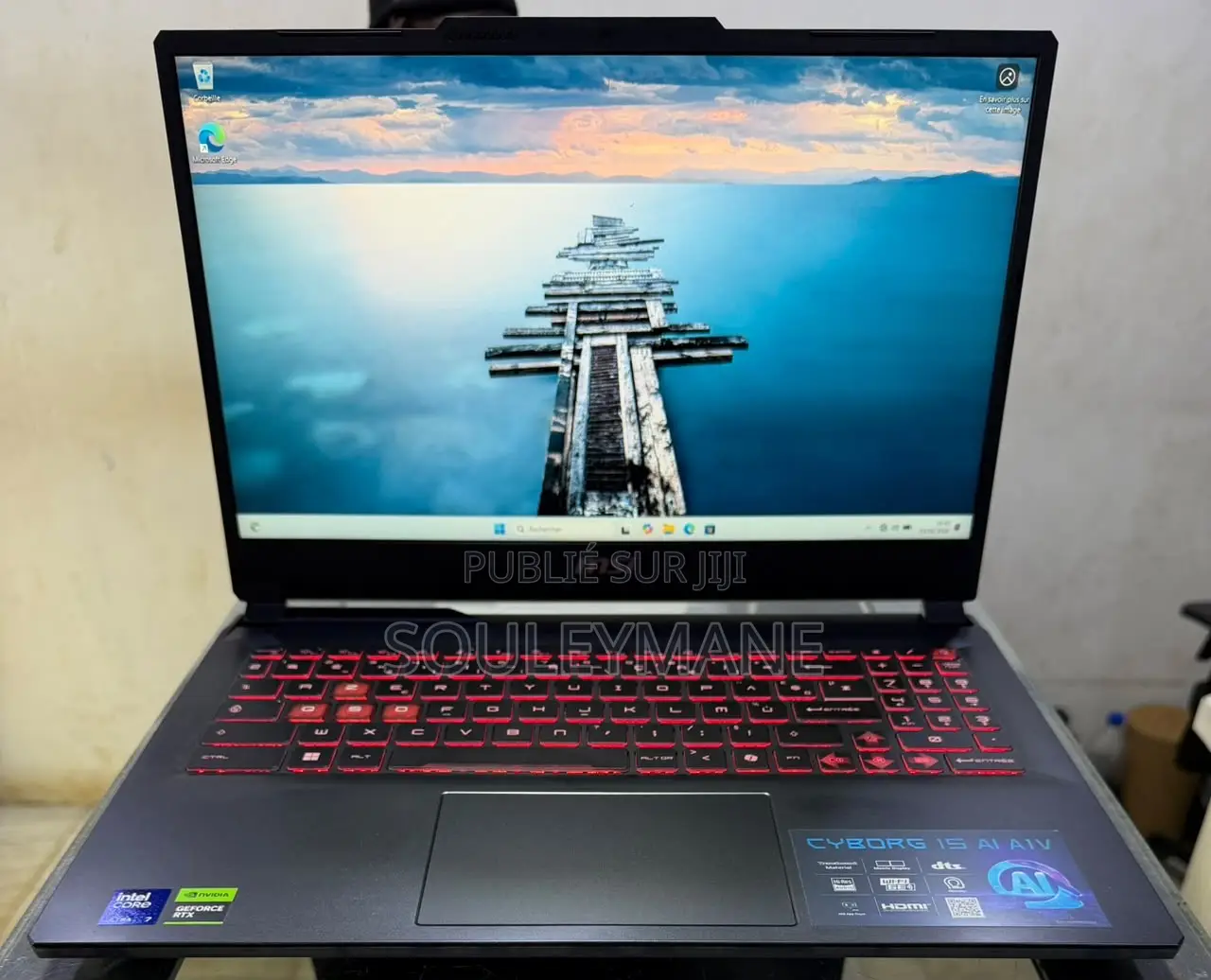 Ordinateur portable MSI Cyborg 15 16GB Intel Core Ultra 7 SSD 512GB