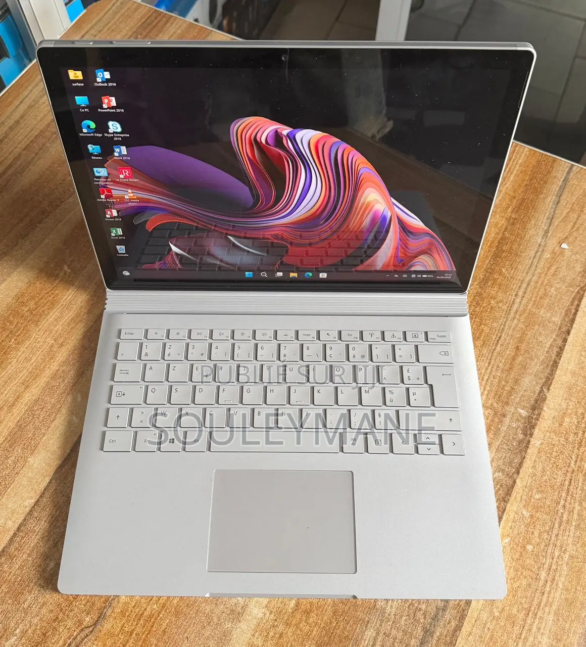 Microsoft Surface Book 2 8GB Intel Core i5 SSD 256GB