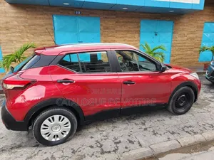 Nissan Kicks 2019 Bordeaux