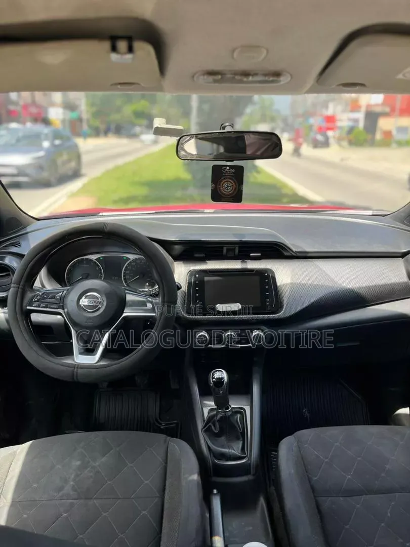 Nissan Kicks 2019 Bordeaux