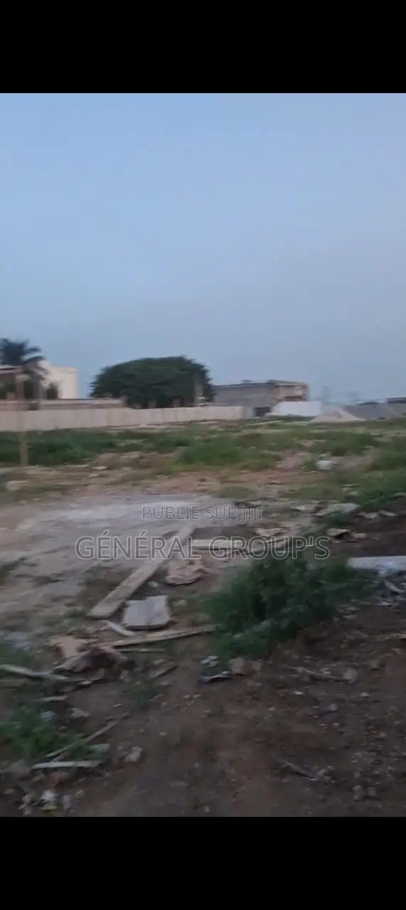 Vente De Terrai a Abidjan Cocody Angré Nouveau Chu