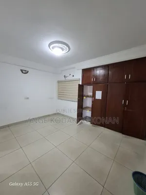 2chbre Appartement dans Ange Immobilier, Cocody à Louer