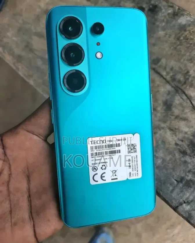 Nouveau Tecno Camon 50 Pro 256 GB Bleu