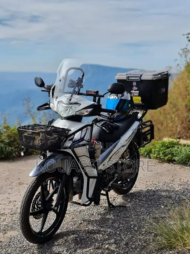 Nouveau Yamaha FZ 2025 Blanc