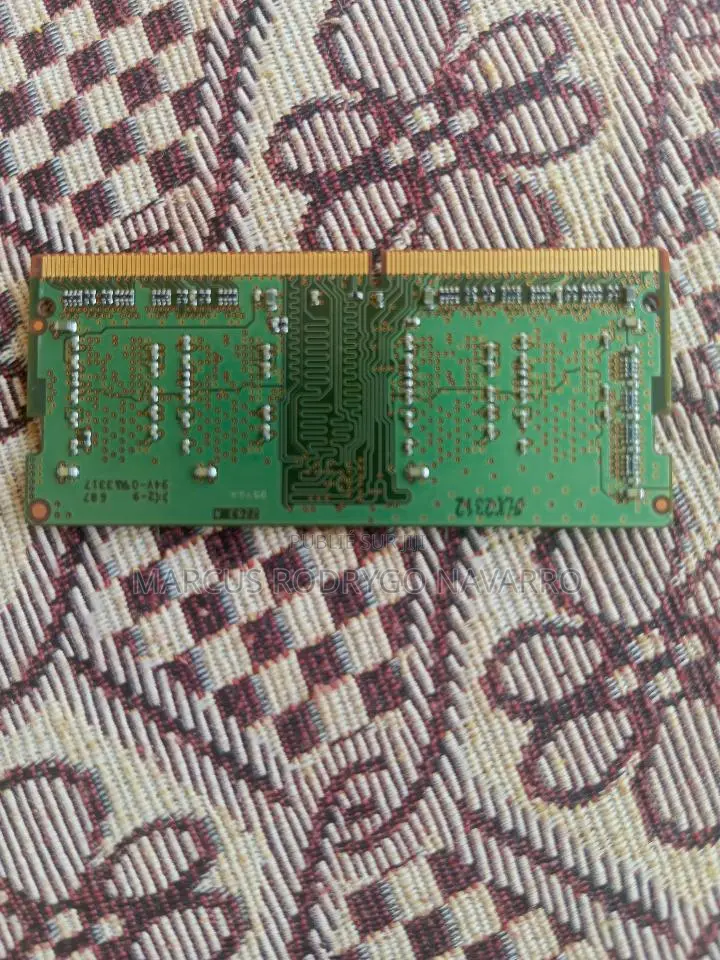 Barrette Ram Ddr4 4go ( Crucial )
