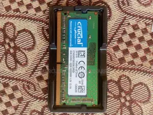 Barrette Ram Ddr4 4go ( Crucial )