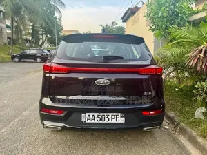 JAC JS4 2025 Noir Mat