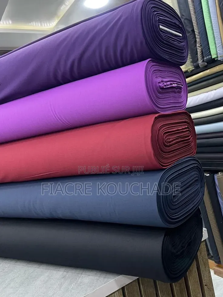 Les Pantalons , Aṣọ Oke,Et Les Cap Gọbi,Etc