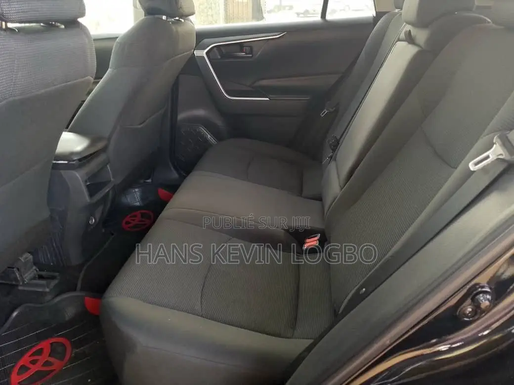 Toyota RAV4 2020 Noir Mat