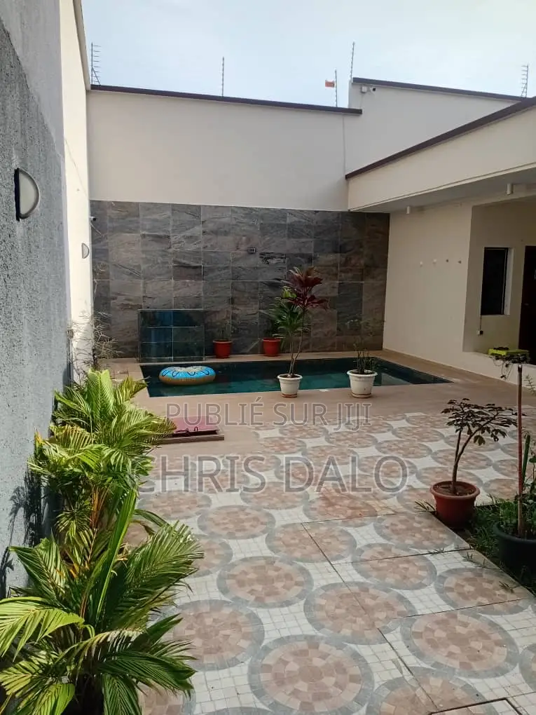 6chbre Duplex dans Duplexe Vente, Cocody à Vendre