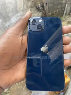 Apple iPhone 13 128 GB Noir