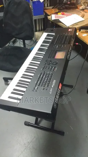 Piano Yamaha PSR- Sx 900 Neuf