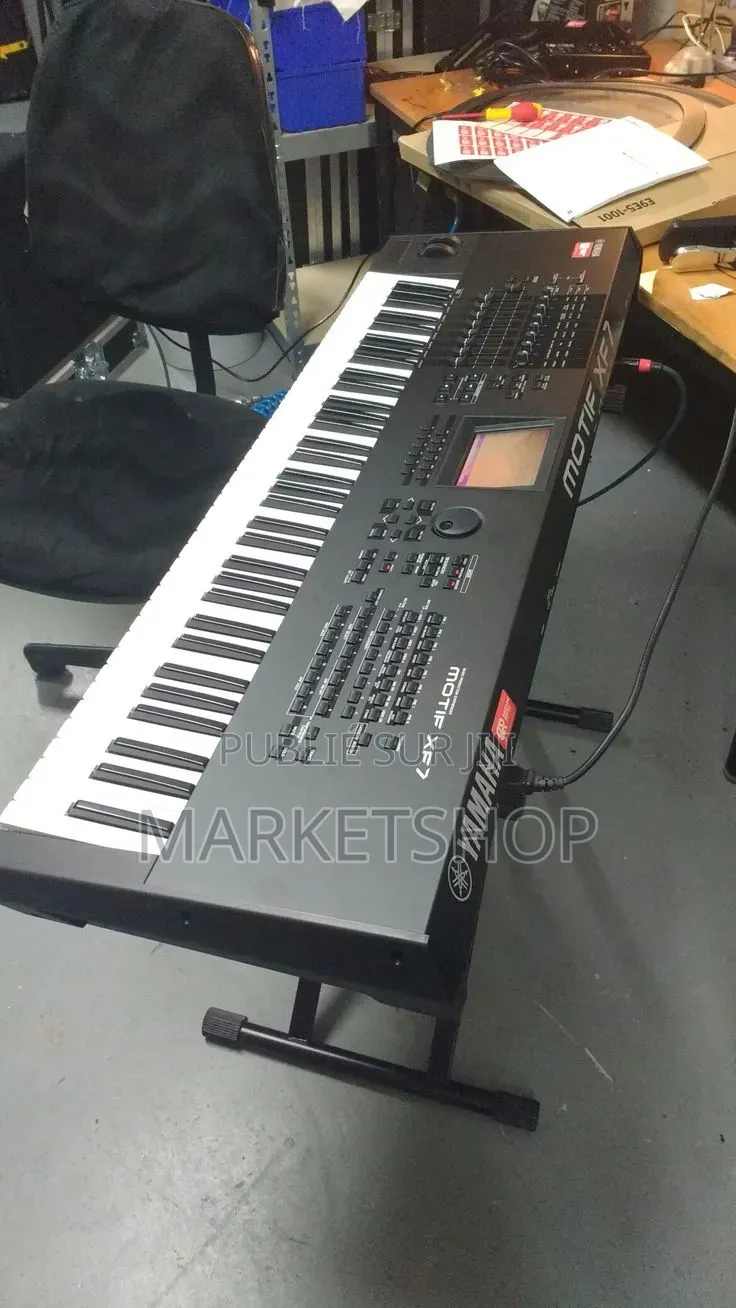 Piano Yamaha PSR- Sx 900 Neuf