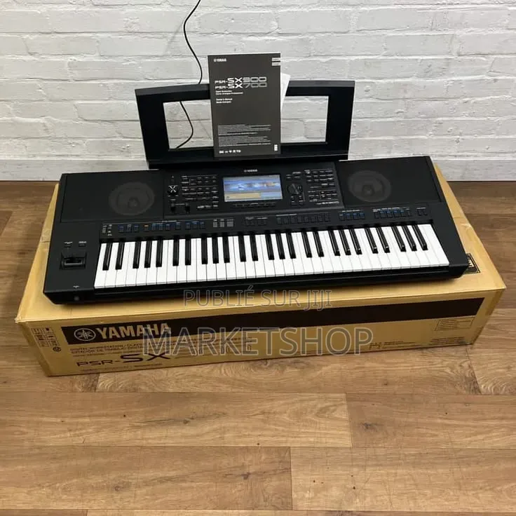 Piano Yamaha PSR- Sx 900 Neuf