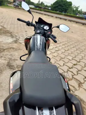 Nouveau TVS Apache 180 RTR 2023 Autre