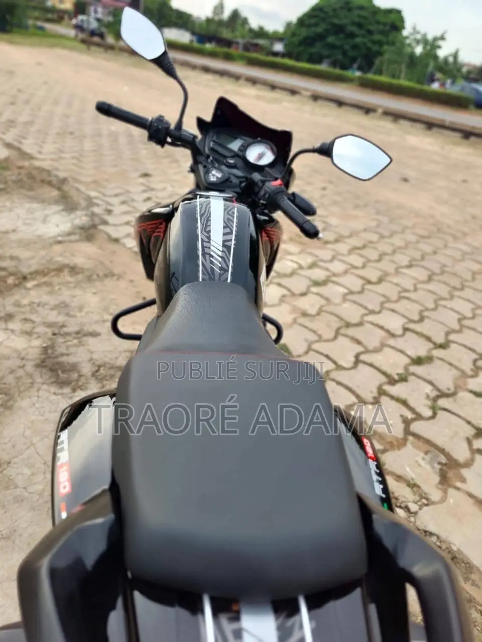 Nouveau TVS Apache 180 RTR 2023 Autre