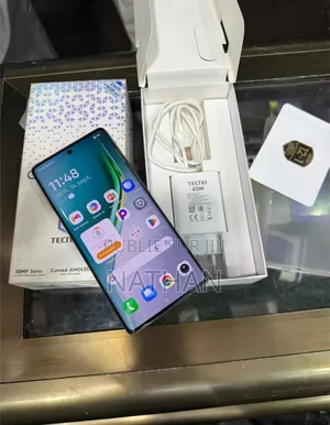 Nouveau Tecno Camon 40 256 GB Noir