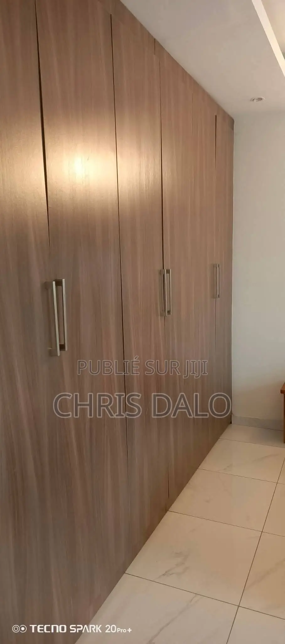 2chbre Appartement dans Apparemment Haut, Cocody à Louer