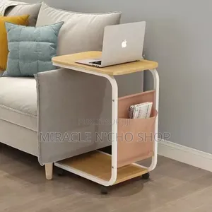 Table d'Appoint De Chevet De Lit Et Fauteuil Intérieur Et Extérieur