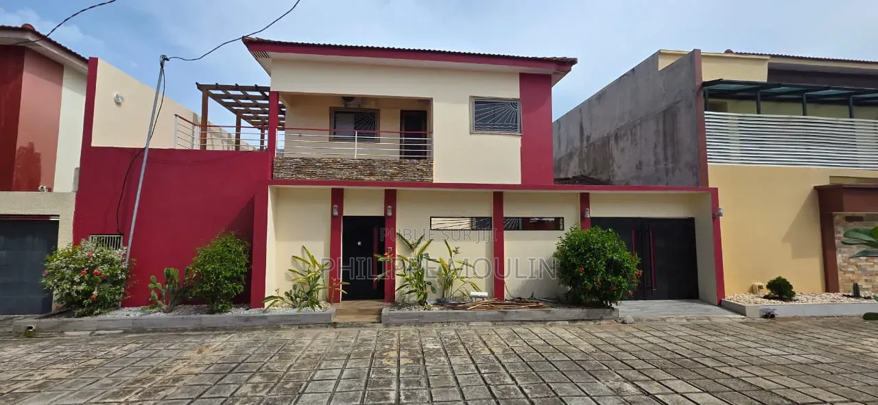 4chbre Duplex dans Elite Immobilier, Grand-Bassam à Louer
