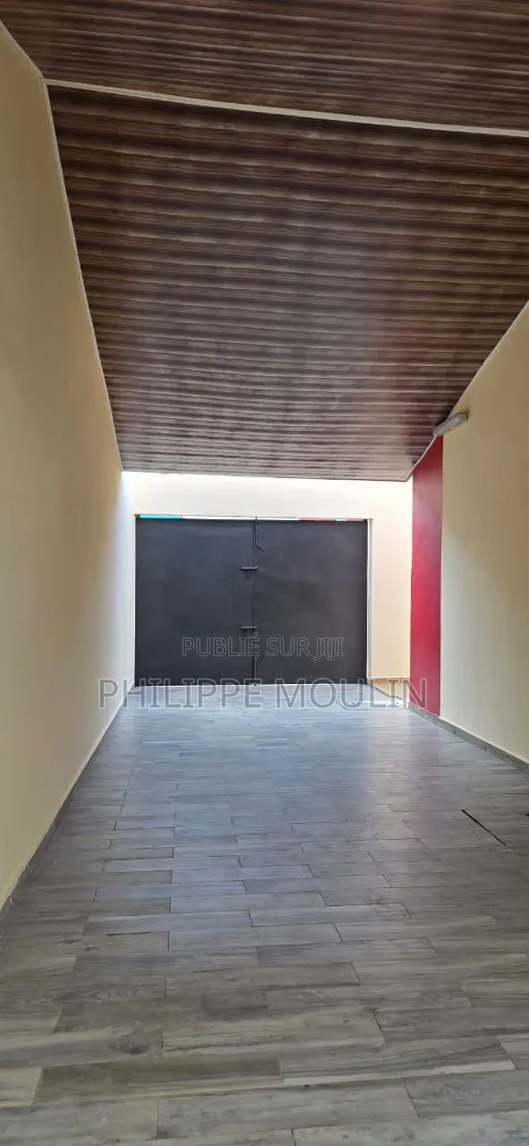 4chbre Duplex dans Elite Immobilier, Grand-Bassam à Louer