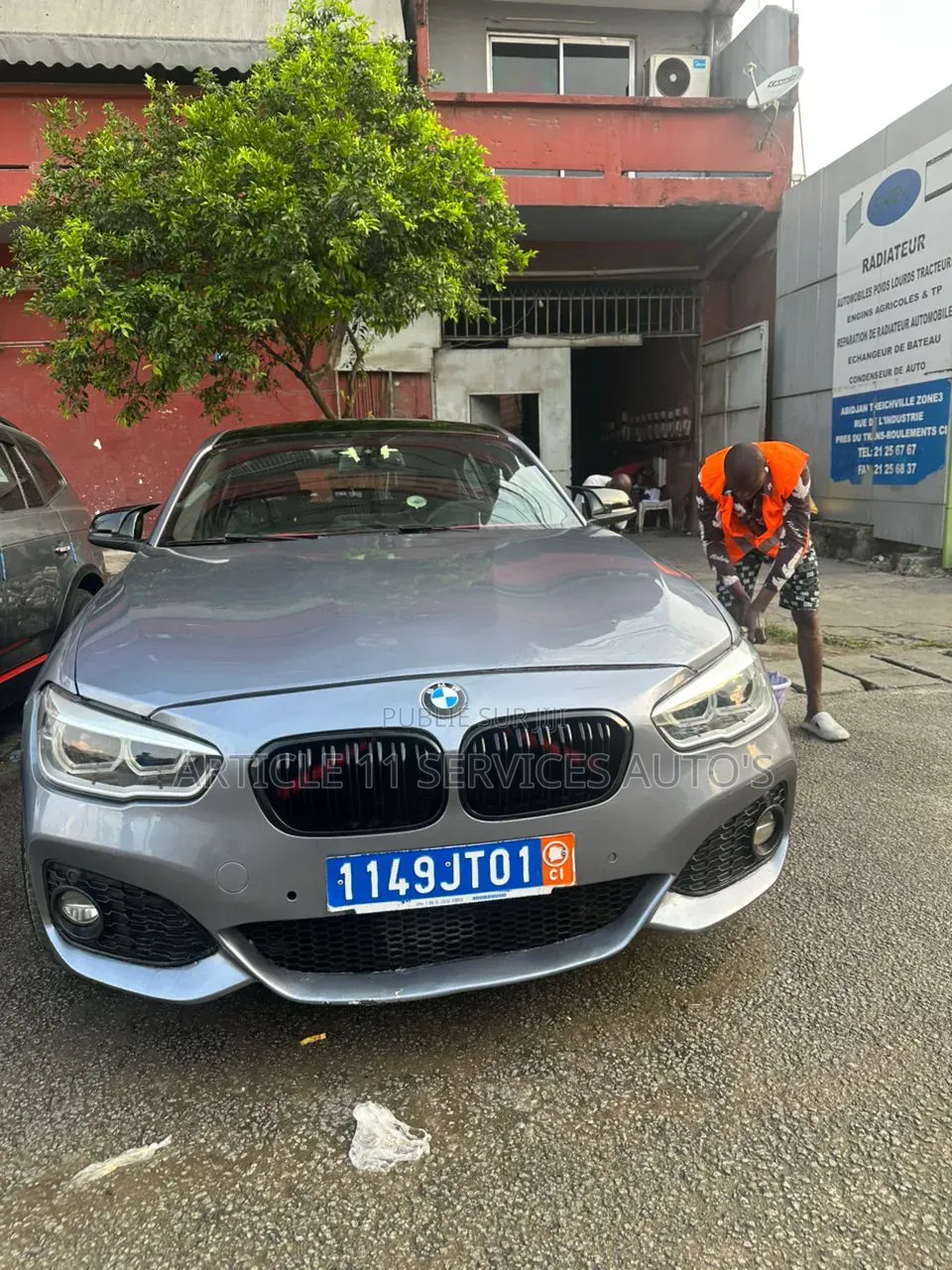BMW 120i 2018 Gris