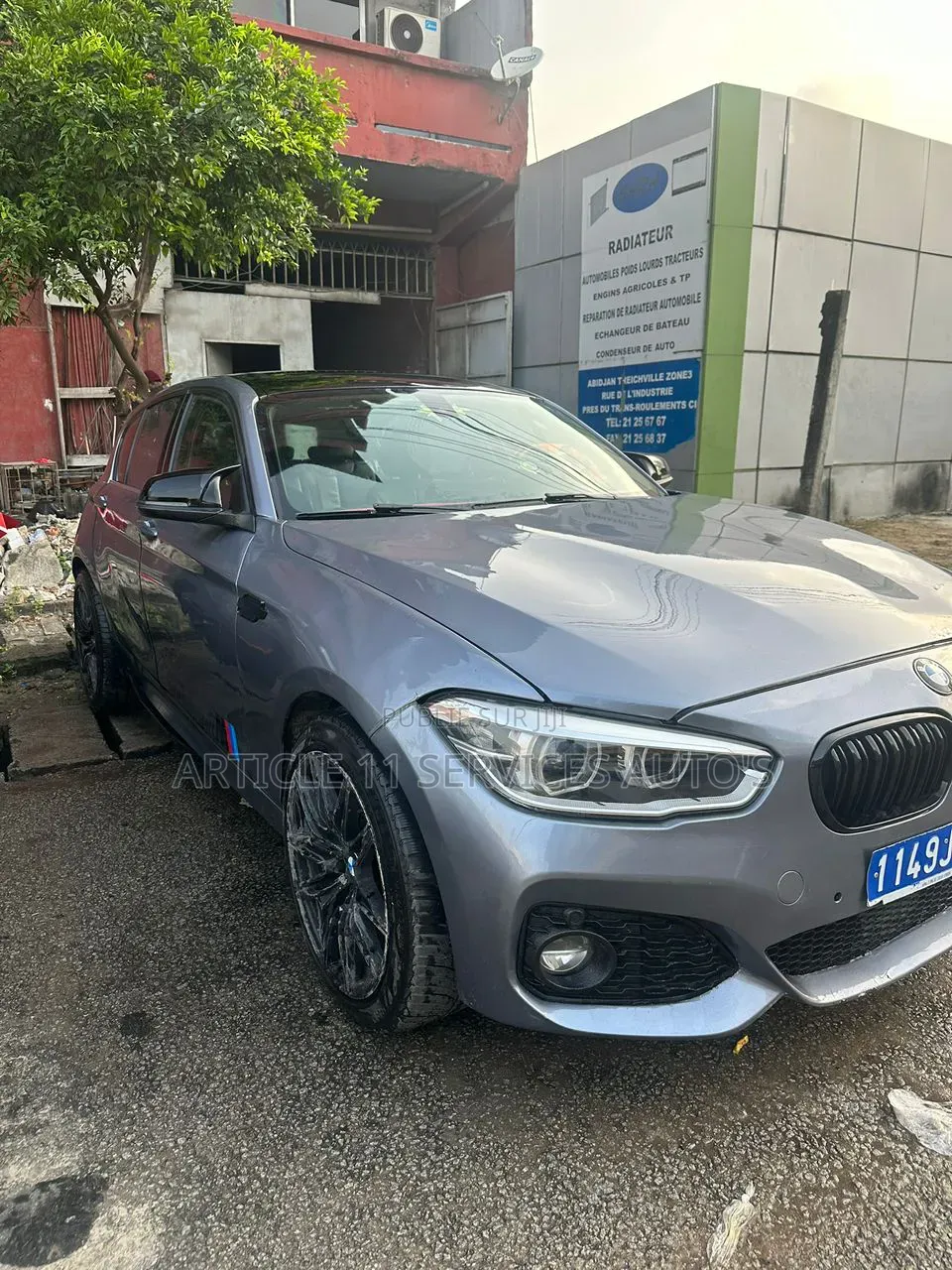 BMW 120i 2018 Gris
