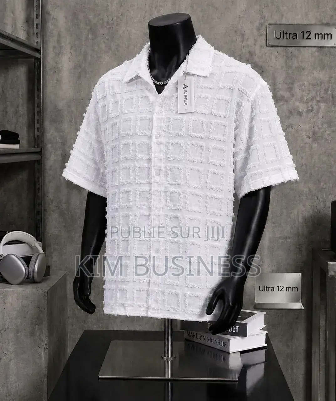 Des Vêtements Importée