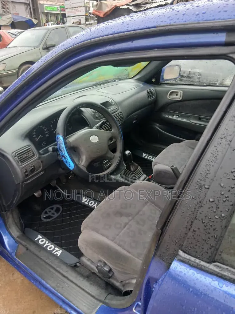 Toyota Corolla 2003 Bleu