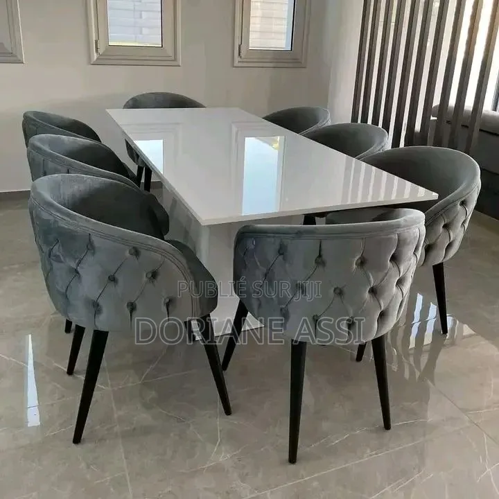 Table À Manger