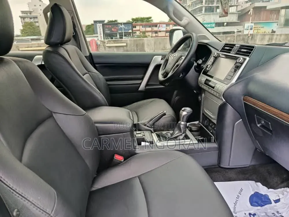 Toyota Land Cruiser Prado 2019 Noir