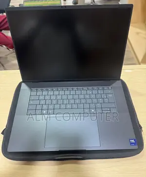 Ordinateur portable Dell Pro Max 16 32GB Intel Core Ultra 7 SSD 512GB