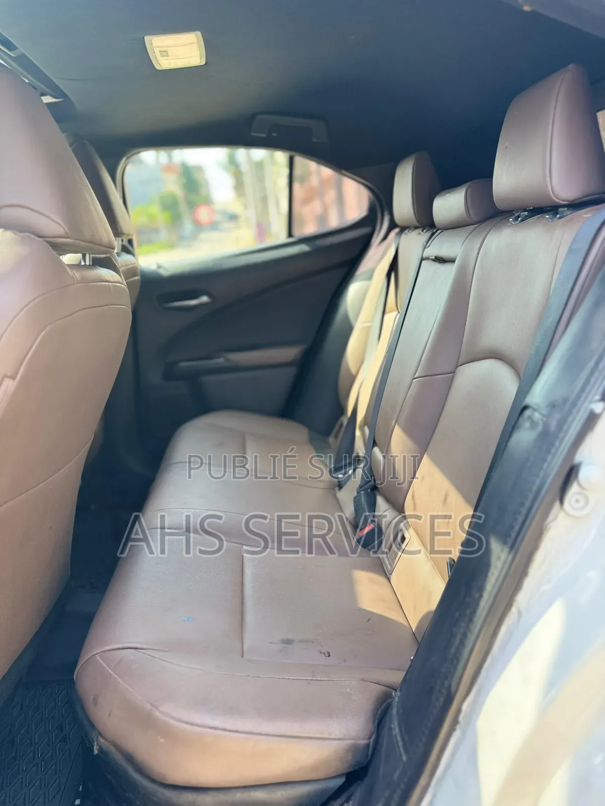 Lexus UX 250h AWD 2023 Blanc