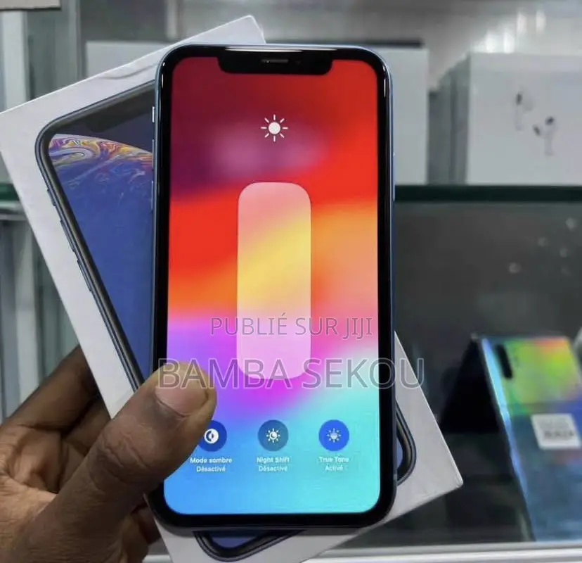 Nouveau Apple iPhone XR 64 GB Bleu