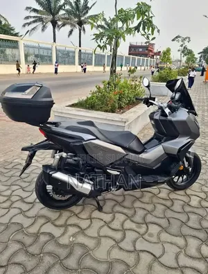 Nouveau Yamaha NMAX 155 2021 Gris