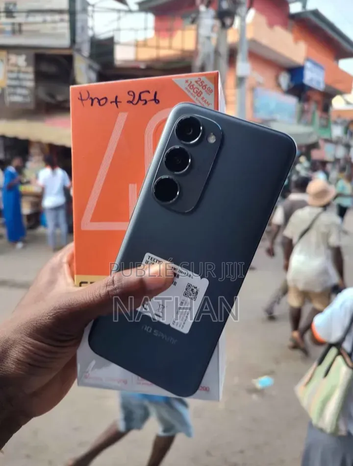 Nouveau Tecno Camon 40 256 GB Noir